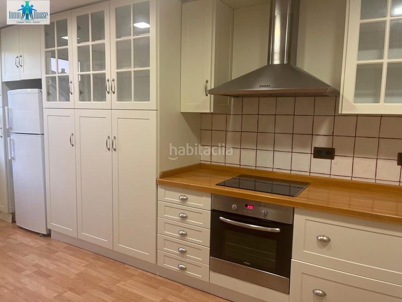 Foto e6d68ae9-5c18-4b0b-a1cb-546f5d81bbb3. Location appartement avec chauffage parking dans Parque Sur Albacete