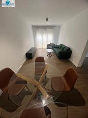 Location Appartement à El Pilar. Se alquila apartamento zona feria  obra nueva