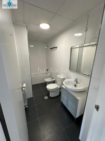 Foto 86a64e11-1db4-4f55-b0e3-1b1938c84b34. Pis amb calefacció aparcament a San Antonio Abad Albacete