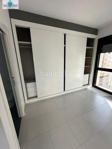 Foto dbe525c9-5d0e-4ec6-a95b-dc69e9233729. Pis amb calefacció aparcament a San Antonio Abad Albacete