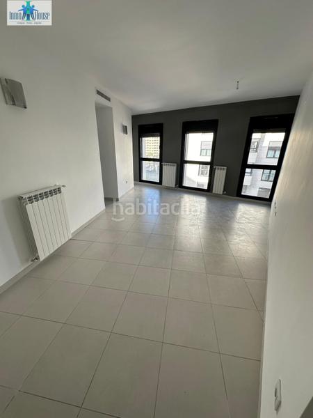 Foto f96c5d46-bce8-4fa9-94fe-f0b7233ac796. Pis amb calefacció aparcament a San Antonio Abad Albacete