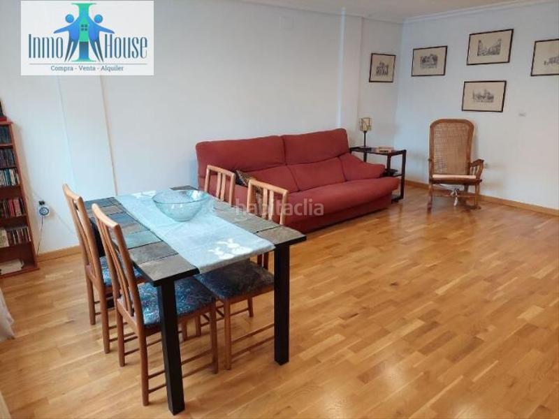 Foto 133bc971-616b-458b-bd8d-a3f76e035b83. Casa adosada adosado en venta Facultad de Medicina en Albacete