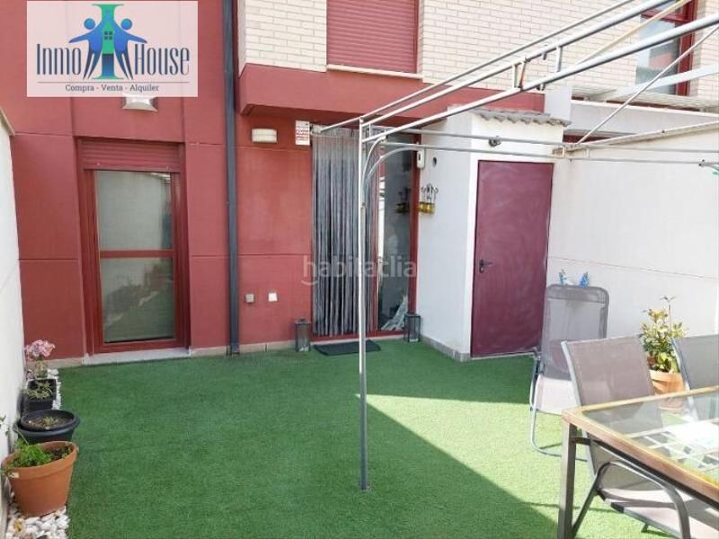 Foto 82393ae9-30b4-48d8-ad95-77ee902d2feb. Casa adosada adosado en venta Facultad de Medicina en Albacete