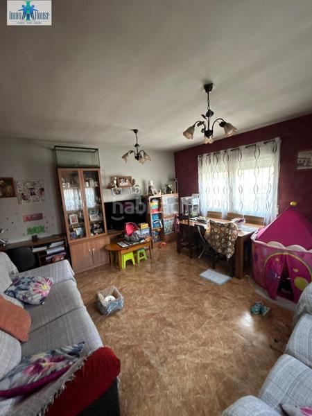 Foto 456d168a-c687-4d49-b18f-5423eb92a8ee. Maison jumelée avec chauffage parking dans Iniesta