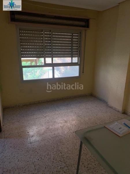 Foto 3286d8ec-7173-4ab0-9aad-22f3d317b3eb. Pis amb calefacció a Centro Albacete