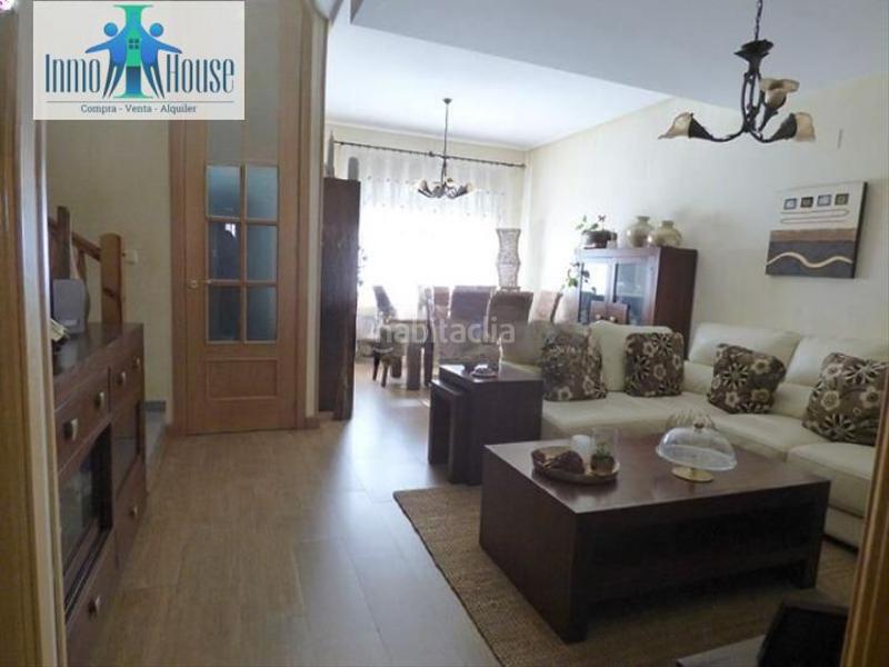 Foto c42d4677-4a92-4fed-a008-4fc664d77fed. Casa adossada amb calefacció aparcament a Imaginalia - Llanos del Águila Albacete