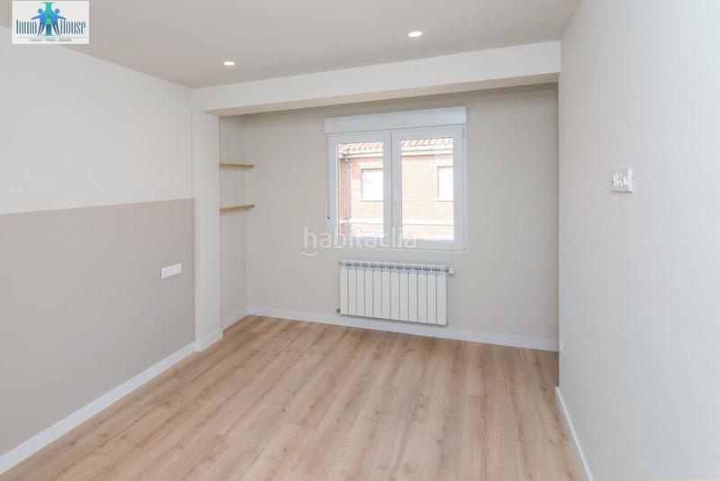 Foto 35f82831-2057-4aef-8204-f1956c4d3e4a. Etagenwohnung mit heizung in Ensanche - Franciscanos Albacete