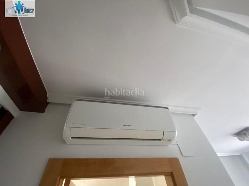 Foto 70ec0647-f505-4b40-a0dc-df6759441c42. Àtic amb calefacció aparcament a Industria Albacete