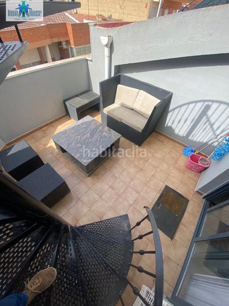 Foto d6ed8268-22de-4e50-ba32-647a737ecbfa. Àtic amb calefacció aparcament a Industria Albacete