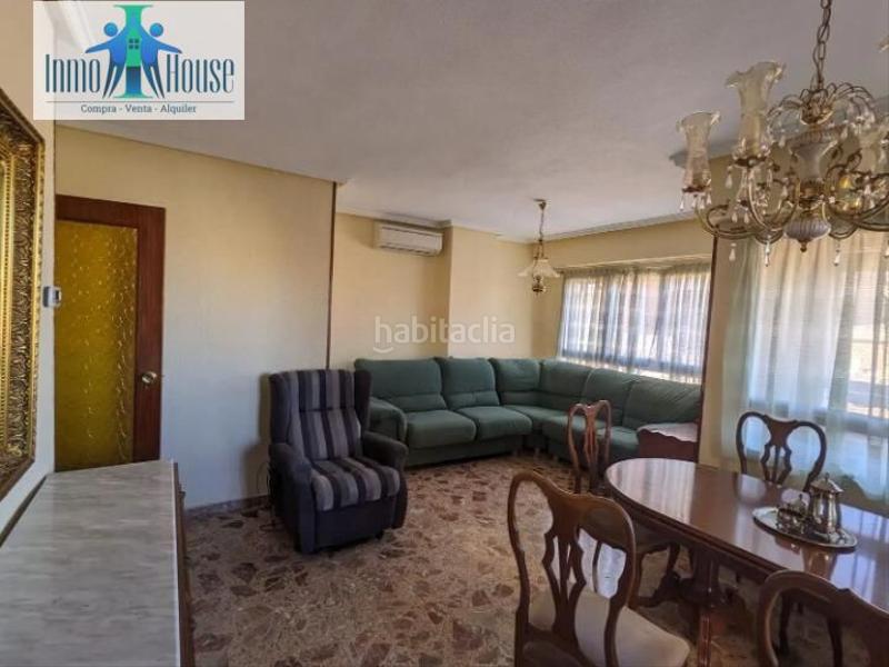 Foto 2f18626e-8a1d-44e5-9d19-85afdcaf08ad. Pis amb calefacció aparcament a Industria Albacete