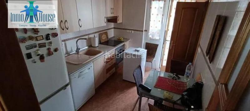 Foto a9e0493e-344f-404b-ac33-1d51d26dbbd6. Etagenwohnung mit heizung parking in Estación Albacete