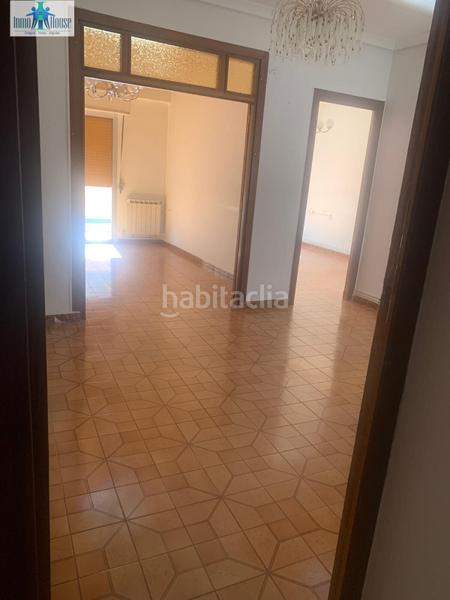 Foto 40f1b3e6-9932-424c-b6a2-ee8446726f2e. Appartamento con riscaldamento in Feria Albacete