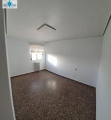 Planta baja en San Pablo. Se vende piso zona carretera de jaen