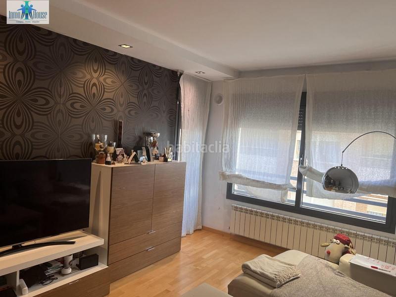 Foto 1a4c4458-6865-4de2-89cf-2ddcced72c65. Apartment with heating in Carretas - Pajarita Albacete