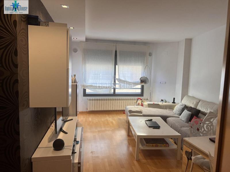 Foto cae82acb-6668-4c6b-881e-0a5630909242. Apartment with heating in Carretas - Pajarita Albacete