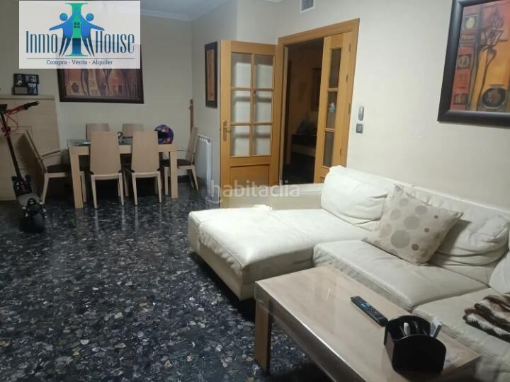 Foto 41d04423-856a-428b-8d26-177c9092e584. Planta baixa amb calefacció aparcament piscina a Albacete