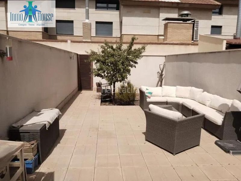 Foto 7954b895-7752-4665-b423-e8f9c698387c. Casa adossada amb calefacció aparcament piscina a Albacete