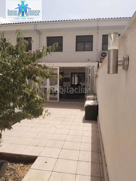 Foto fd6e186d-2703-4675-8be1-0e87bac6b8a8. Casa adossada amb calefacció aparcament piscina a Albacete