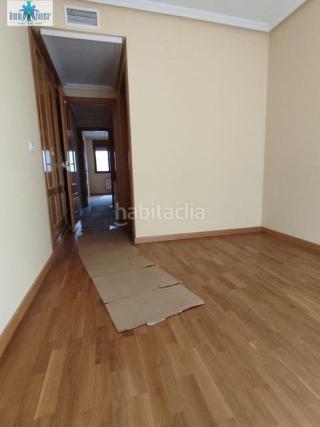 Foto 876e3356-4544-4811-9568-7a0c70e2421b. Pis amb aparcament a Ensanche - Franciscanos Albacete
