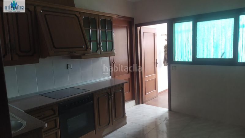 Foto 1f0e4462-b8a5-4b2d-bb0a-4ea9c4b6bfa0. Xalet amb aparcament a Mahora