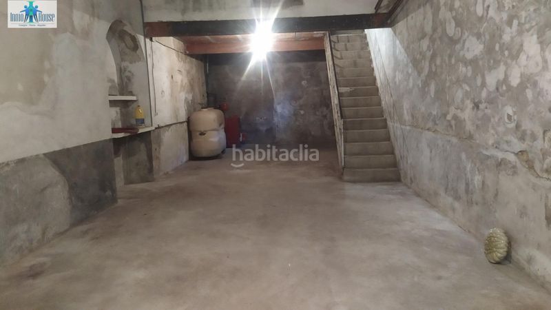 Foto a041ea8e-950b-4788-9545-0437fc89fba6. Xalet amb aparcament a Mahora
