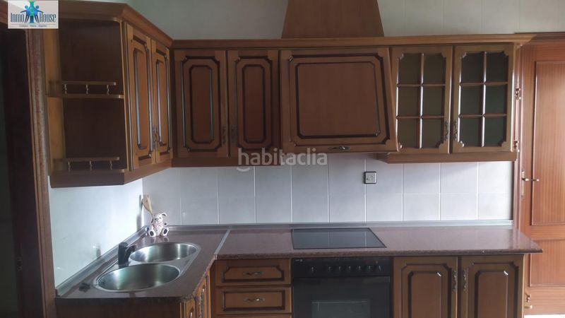 Foto aabcf1f1-1950-40a7-8975-8348a78faaed. Xalet amb aparcament a Mahora