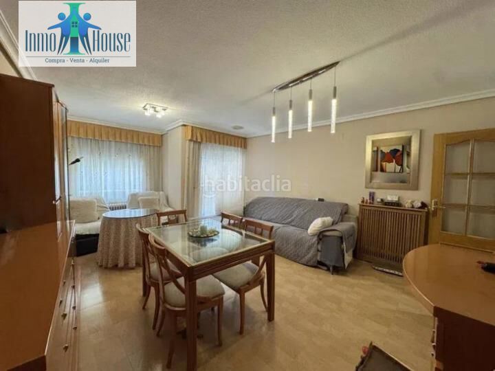 Foto 27b6b732-92d9-4157-9ff5-ffdedd0cb213. Pis amb calefacció aparcament a Carretas - Pajarita Albacete