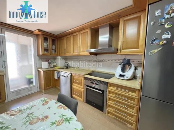 Foto 7131937e-61ee-4935-9710-ae15ffb2fe7c. Pis amb calefacció aparcament a Carretas - Pajarita Albacete