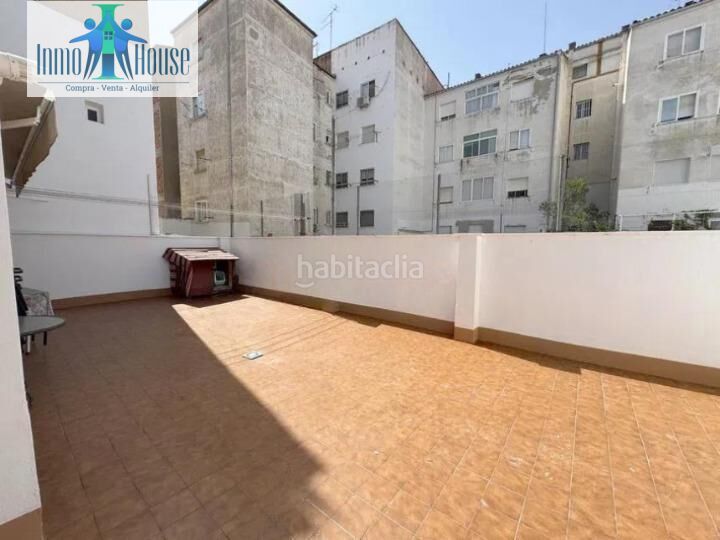 Foto c913f909-9769-4983-880d-4fa652f3fda9. Pis amb calefacció aparcament a Carretas - Pajarita Albacete