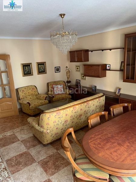 Foto 822c2d8f-c1b1-4885-aa60-97b09fa42f6e. Pis amb aparcament a Feria Albacete