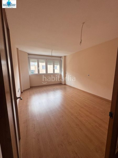 Foto 0f8f41ef-38a2-4bca-ae6e-adeeafb6bf78. Pis amb aparcament a San Pablo Albacete