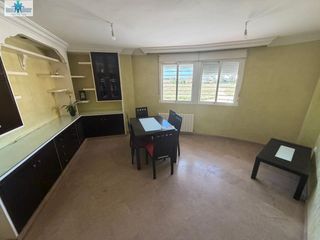 Flat in San Pedro. Se vende piso  barrio san pedro  seminuevo