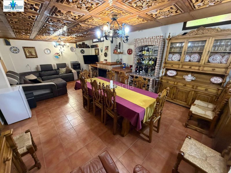 Foto a200a9ec-0141-4468-8e0b-855d29a75933. Casa adossada amb calefacció aparcament a Alto de los Molinos Albacete