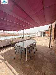 Penthouse in El Pilar. Se vende atico . semiuevo  circunvalacion