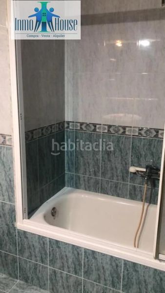 Foto eb4f1f63-ac9e-44ff-b0a9-fa28eeca89ad. Pis amb calefacció a El Pilar Albacete