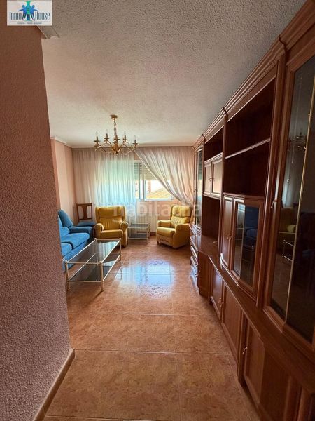 Foto f3cde8ec-bc9e-4ce7-92d0-ec5c6c8b0583. Apartament amb calefacció aparcament a Hospital Albacete