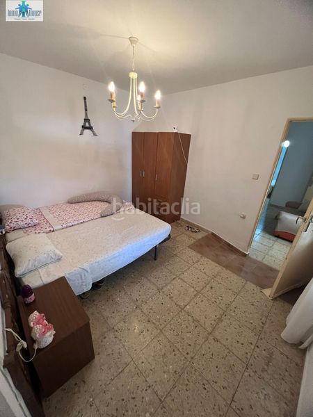Foto f25d2e7d-6668-448e-852d-b639b593b806. Casa a Alcadozo