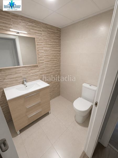 Foto ba702308-dcfd-4275-a4ee-08a1c47d7950. Casa adossada amb calefacció aparcament piscina a Albacete