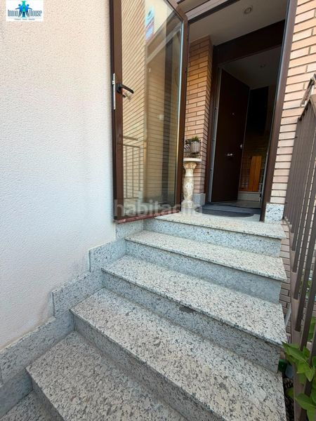 Foto d99bd30f-e934-4fd8-8fec-8e789a1745b1. Casa adossada amb calefacció aparcament piscina a Albacete
