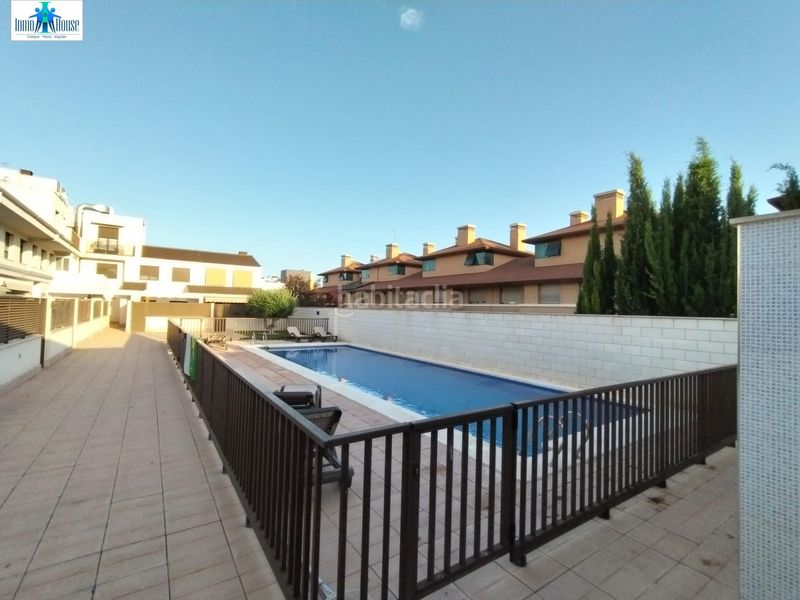 Foto f1878094-6b69-4255-8438-73d8f0161a0b. Casa adossada amb calefacció aparcament piscina a Albacete