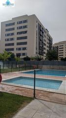 Pis a San Antonio Abad. Inmohouse vende piso seminuevo con terraza amplia y zonas comune
