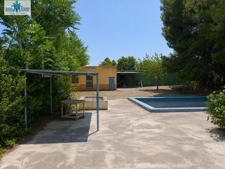 Casa in Pedanías - Extrarradio. Parcela en venta zona prados