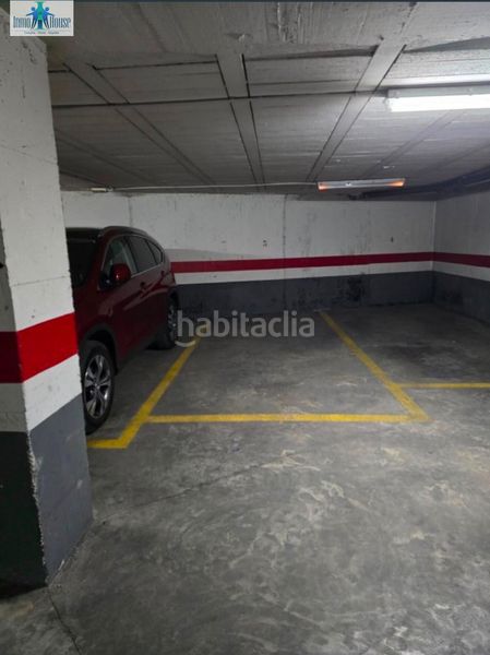 Foto 0da45e84-951d-4a45-b108-066b609cc92e. Aparcament cotxe a Centro Albacete