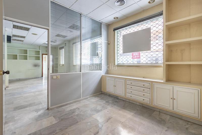 Foto b3fd015d-5973-4533-b2e0-fc72095dc65c. Geschäftsraum in avenida doctor oloriz 4 in Plaza de Toros Granada