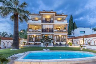 Xalet a Avenida andalucía 57. Villa en huetor vega zona cerca del serrallo plaza