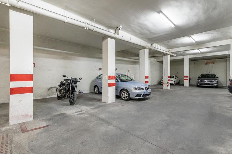 Foto c8cd7f21-a36b-42f1-9a0f-9ca88eaef60d. Parking voiture dans calle cristo de medinaceli 6 dans Granada