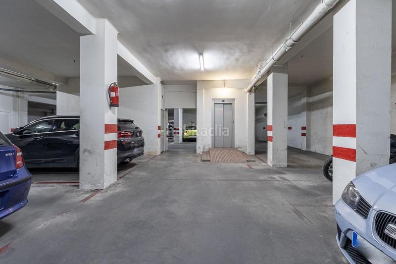 Foto ca050bdd-adc4-44c3-98ac-884a5bb235ef. Parking voiture dans calle cristo de medinaceli 6 dans Granada