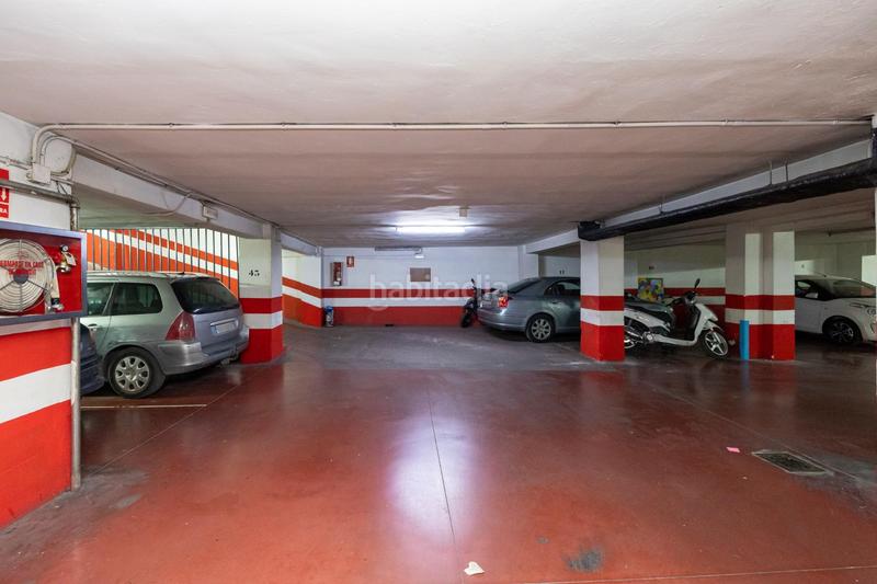 Foto 778c7db9-4af5-49a8-8549-4295650aae8c. Posto auto in calle pedro antonio de alarcón 65 in Granada