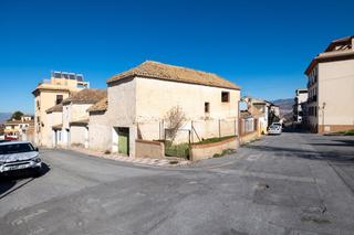 Haus in Calle zamora 12. Se vende casa solar en la zubia zona área de granada