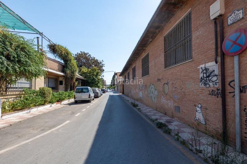 Foto 412a4c46-02a2-422e-8dad-9d45b5beddac. Terreno residencial en calle gustavo doré 12 solar zona campus salud en Armilla